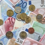 250px-Euro_coins_and_banknotes