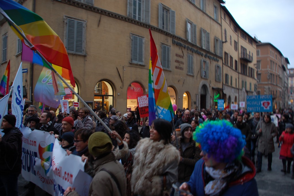 Senza la stepchild adoption la legge Cirinnà passa al Senato.  Il bicchiere è mezzo pieno o mezzo vuoto?